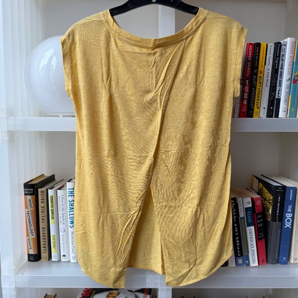 Aritzia Wilfred Yellow Anvers T shirt Split Back Cotton Tee Capsleeve Top XXS XS - Picture 4 of 13